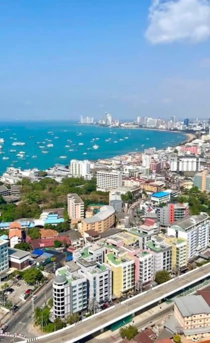 Sea View Spacious Near Walking Street Apartment *