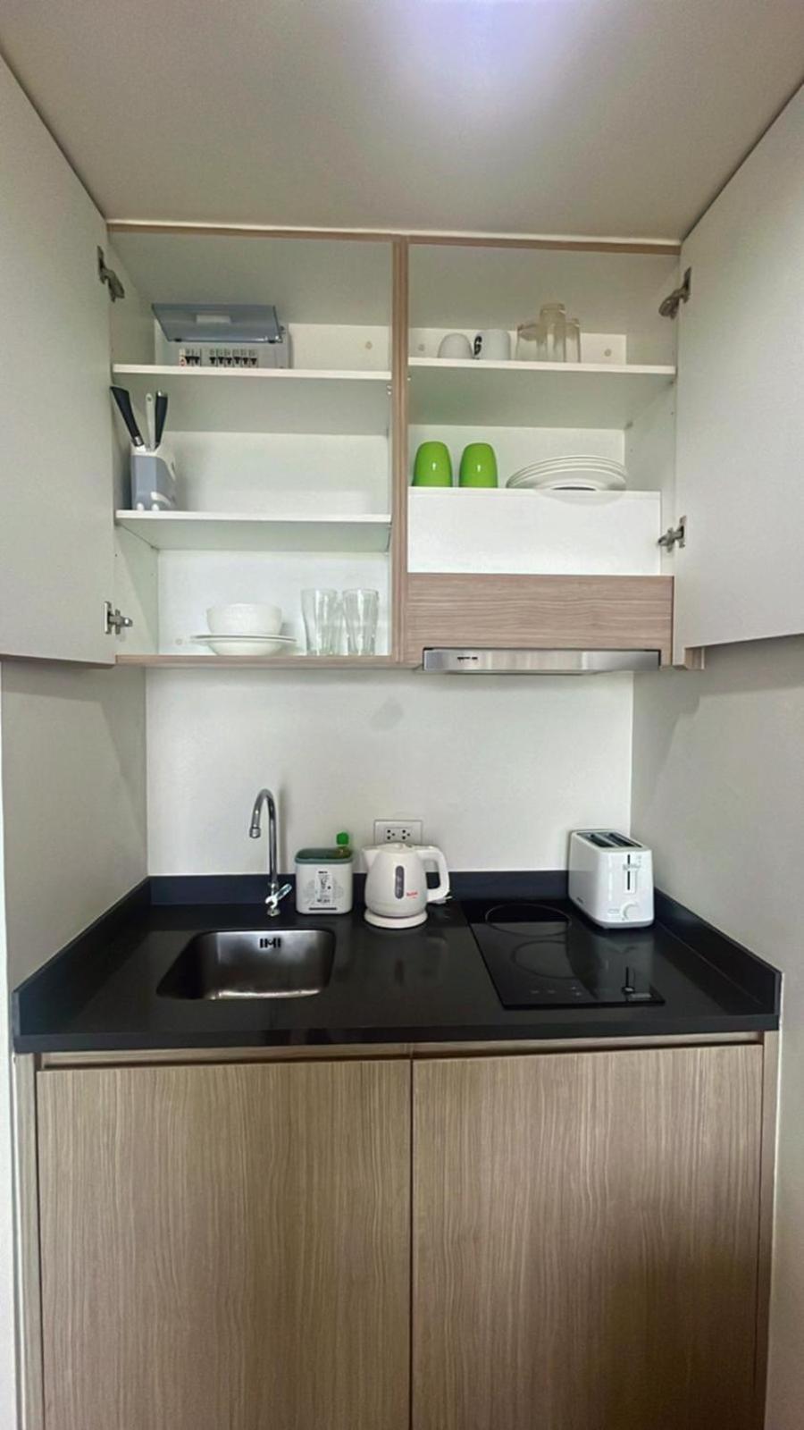 Sea View Spacious Near Walking Street Apartment *